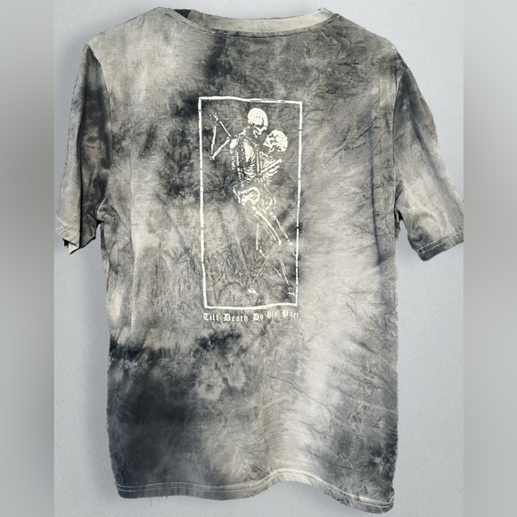Skeletons Tee - Picture 2 of 3